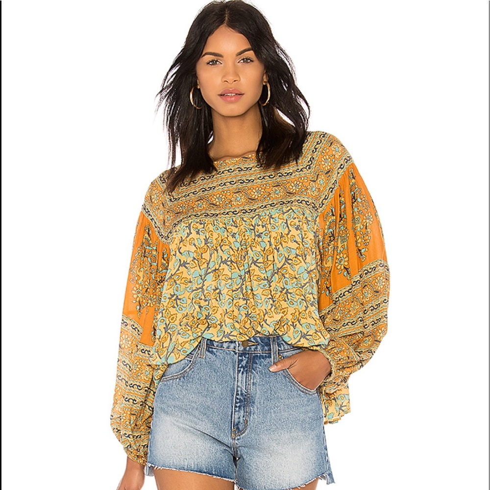 Spell and the Gypsy blouse size small